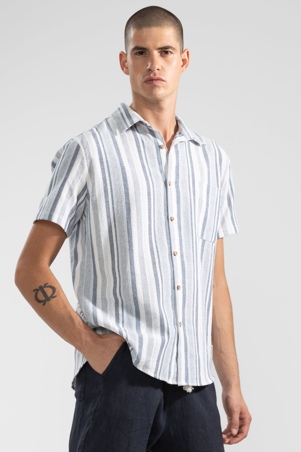 Fede Short Sleeve Shirt in Stripes Blue