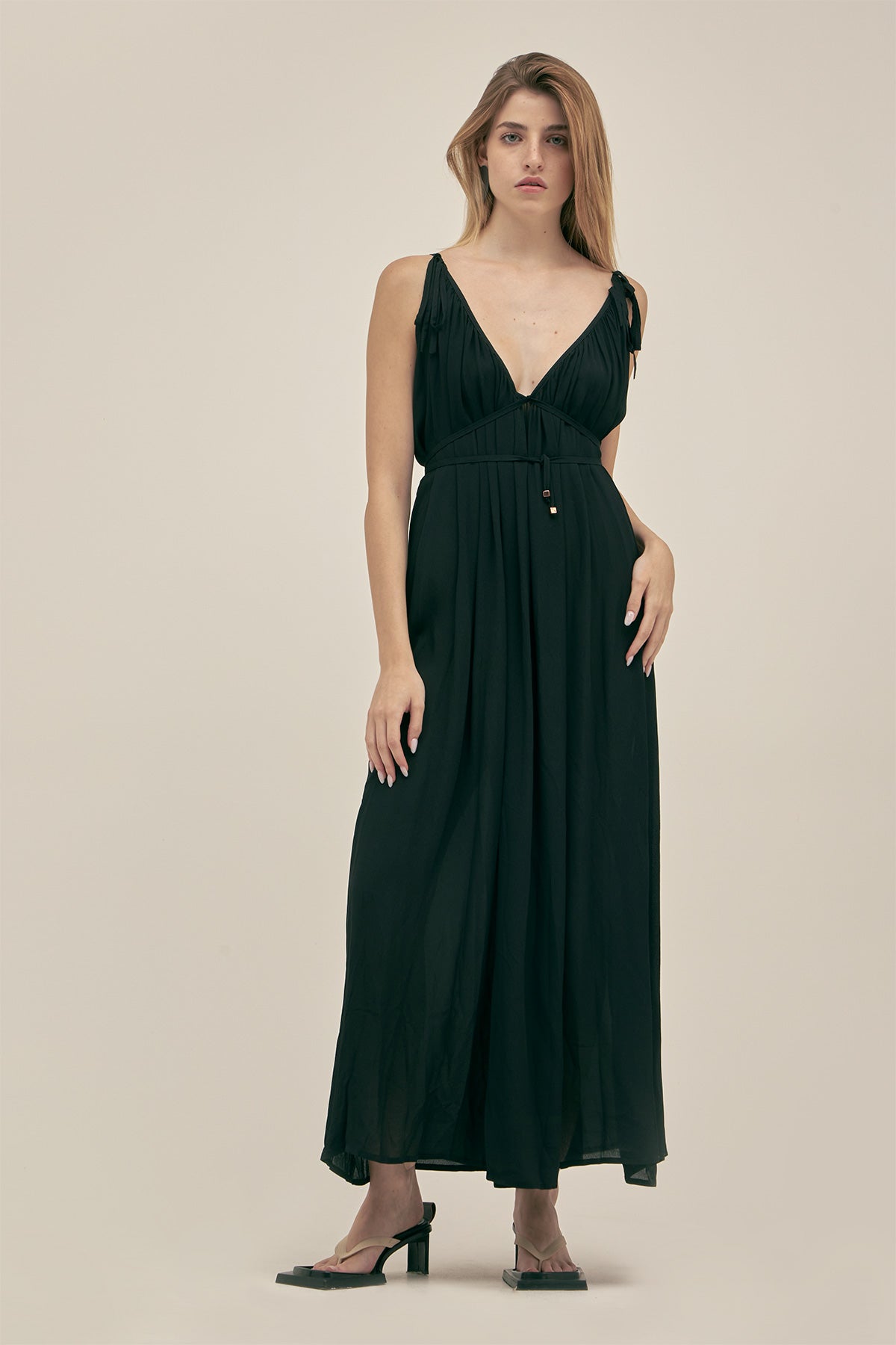 Sleeveless Long Crepe Dress with Adjustable Straps in Black | Polonio Sleeveless Long Crepe Dress with Adjustable Straps in Black | Polonio